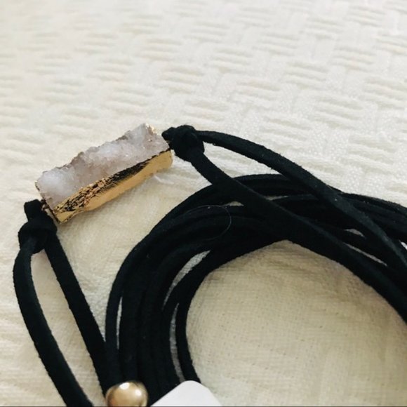 Off White Faux Druzy Bracelet Necklace Black Suede - Picture 4 of 4